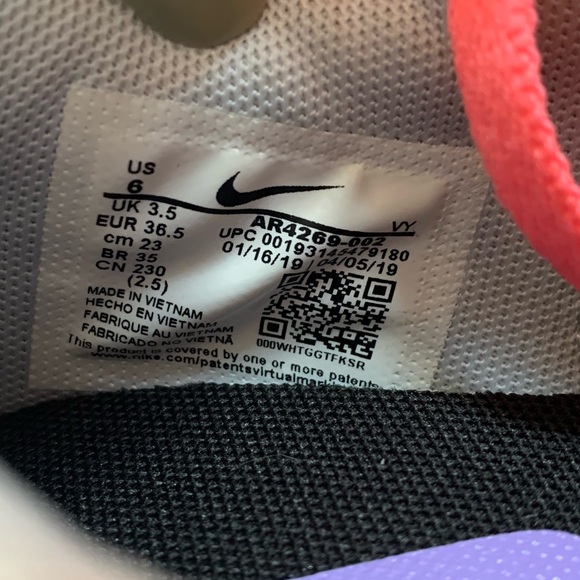 Nike V Love OX platinum and violet sneakers - Picture 8 of 10